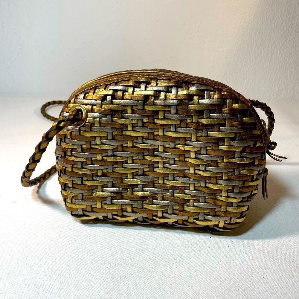 Vintage Y2K Nine West metallic woven leather crossbody bag